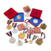 A COLLECTION OF ROYAL COMMEMORATIVE MEDALLIONS