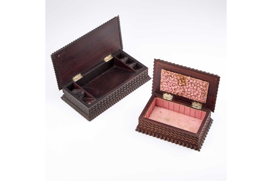 TWO CONTINENTAL SILVER-MOUNTED HARDWOOD BOXES - Image 2 of 2