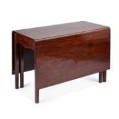 A GEORGE III MAHOGANY GATELEG DINING TABLE
