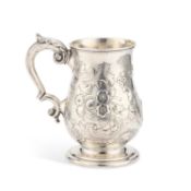 A LARGE INDIAN COLONIAL SILVER MUG