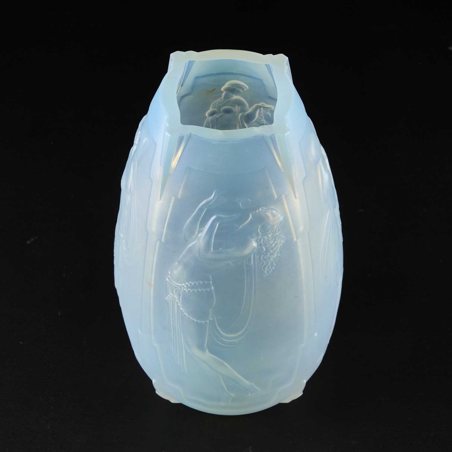 A SABINO OPALESCENT GLASS VASE - Image 6 of 6
