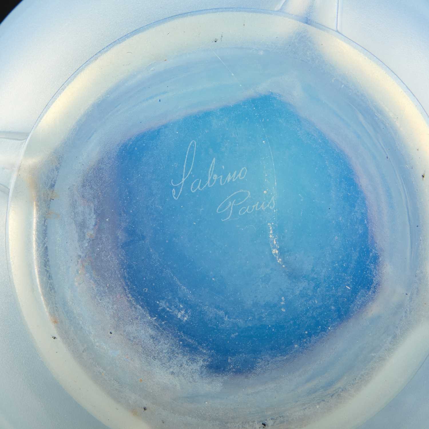 A SABINO OPALESCENT GLASS VASE - Image 2 of 6