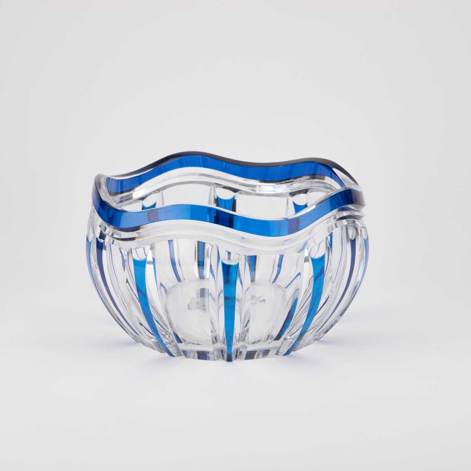 A VAL ST LAMBERT BOWL BY JOSEPH SIMON