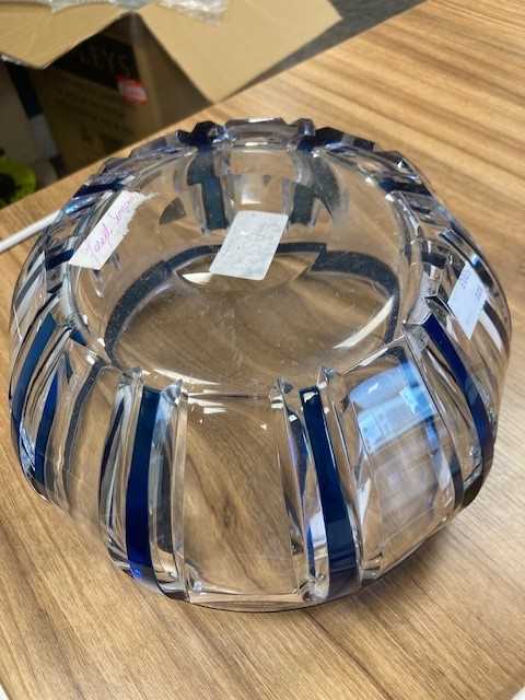 A VAL ST LAMBERT BOWL BY JOSEPH SIMON - Image 2 of 3