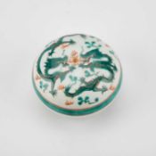 A CHINESE FAMILLE VERTE DRAGON BOX AND COVER