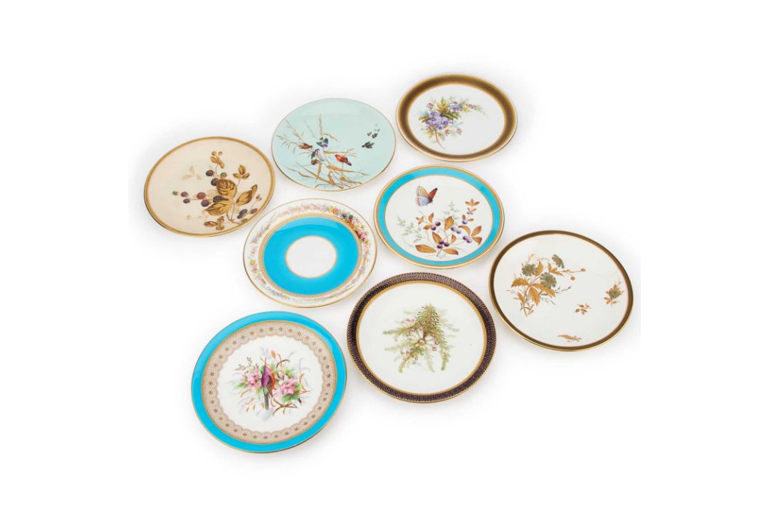 EIGHT ROYAL WORCESTER CABINET PLATES - Image 1 of 3