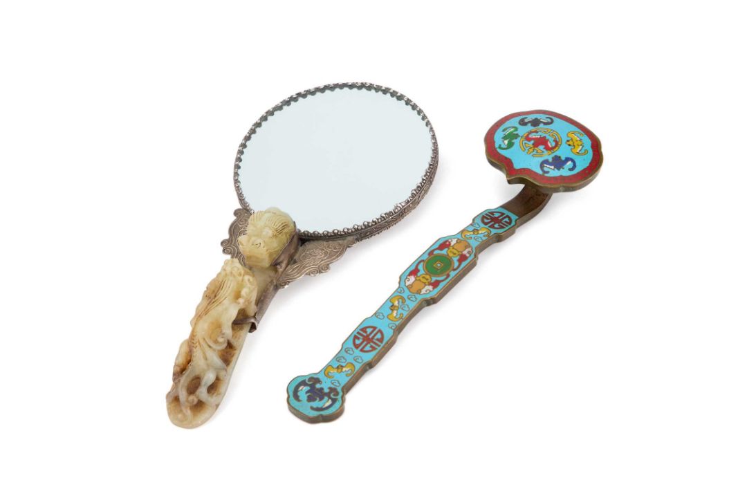 A CHINESE SILVER AND JADE HAND-MIRROR AND A CHINESE CLOISONNÉ RUYI SCEPTRE - Image 1 of 8