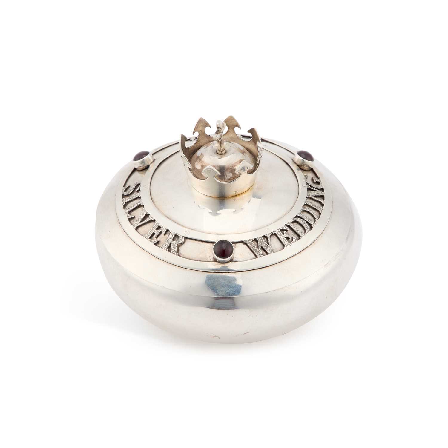 A ROYAL COMMEMORATIVE JEWELLED SILVER BOX