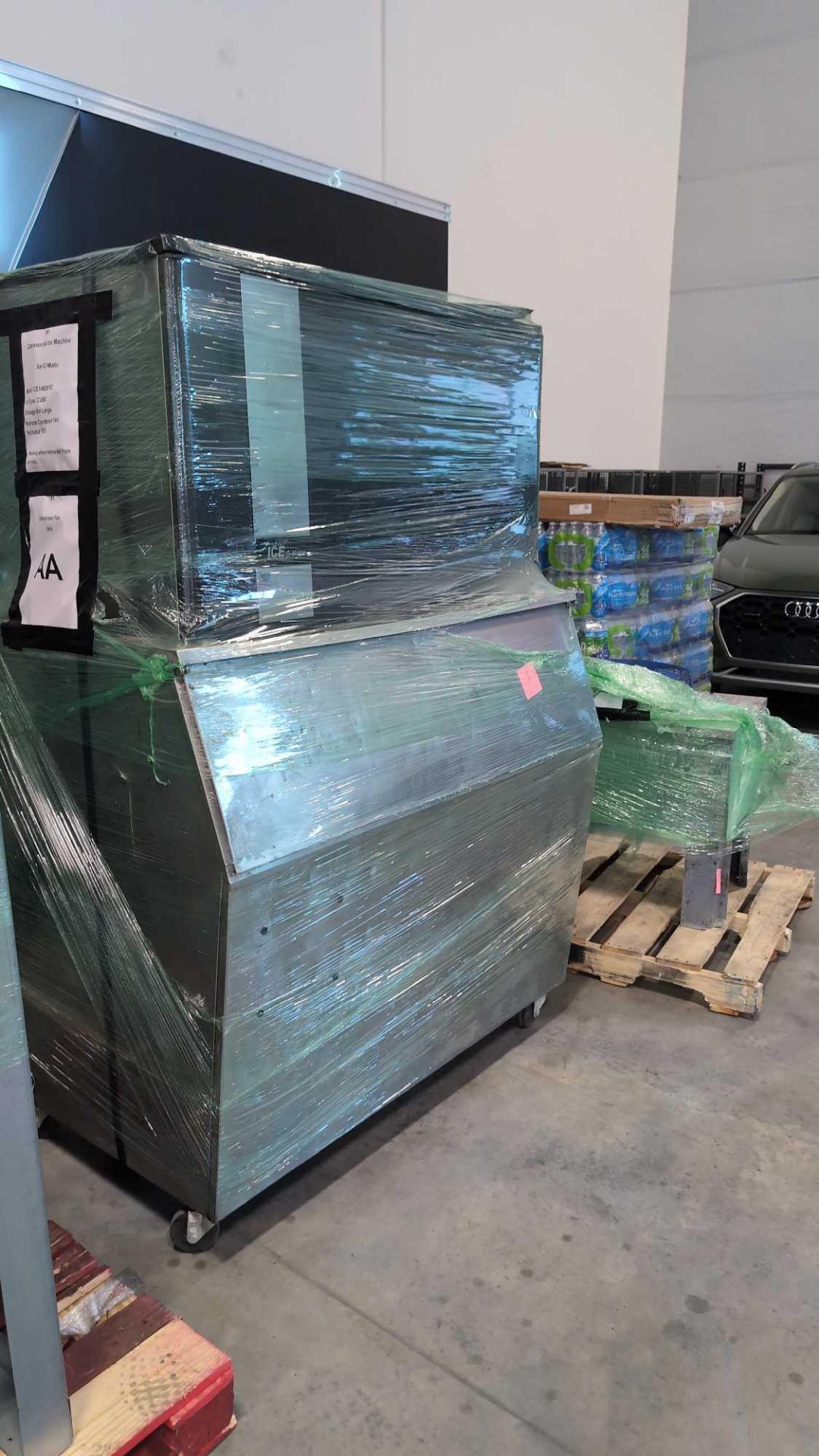 Ice o matic Commercial ice machineModel ICE 1406fr2 cube ice working when removed from service - Image 8 of 12