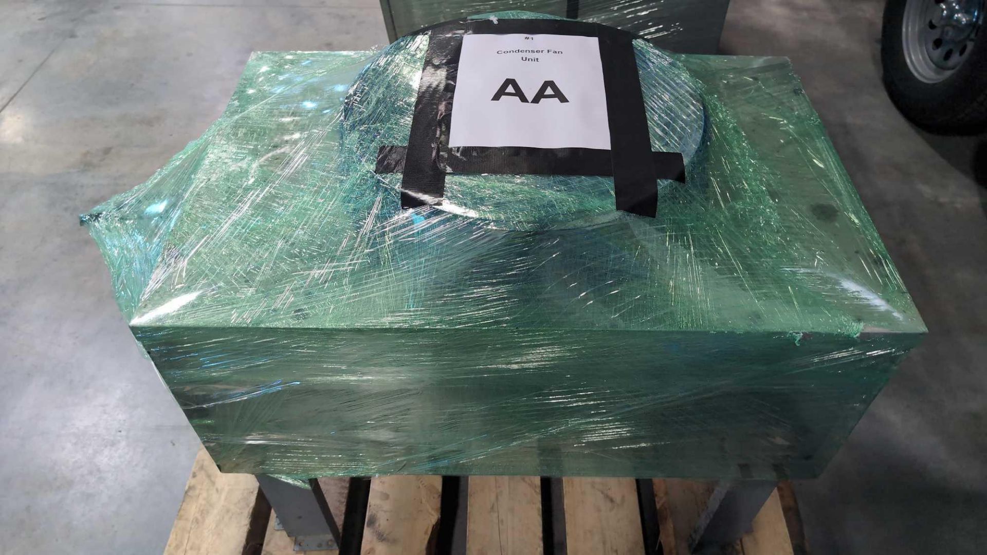 Ice o matic Commercial ice machineModel ICE 1406fr2 cube ice working when removed from service - Image 2 of 12