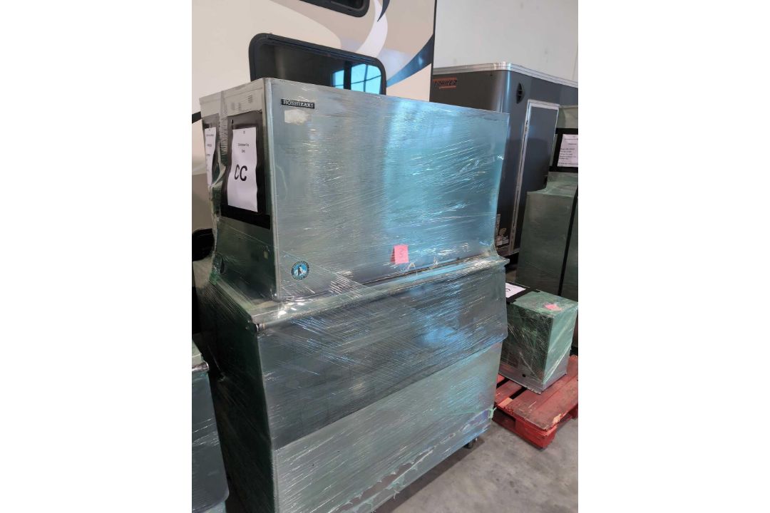 Hoshizaki commercial ice machine km-1301srh cube working when removed from service - Image 2 of 6