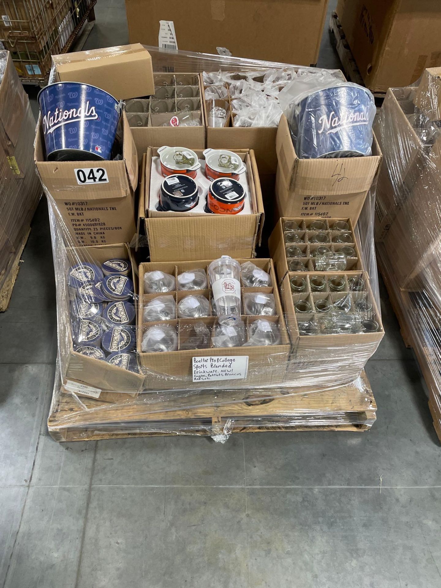 Boelter Pro & College Sports Branded Drinkware