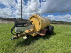 1999 1000 Gallon Chemical Tank Trailer