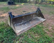 Cat 4N1 Multipurpose Clam-Shell Bucket