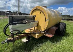 1999 1000 Gallon Chemical Tank Trailer