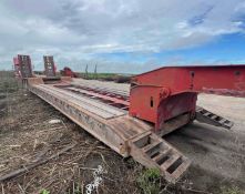 2002 Eager Beaver Lowboy trailer