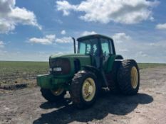 John Deere 7420