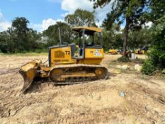 2011John Deere 450J LGP Dozer with 6-way Blade