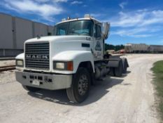 2001 Mack CH613
