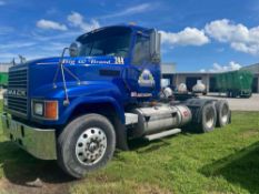 2002 Mack CH613