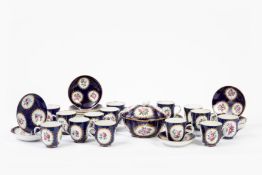 Lot of fourteen cups with saucer and one sugar bowl Ginori, Doccia, late 18th century