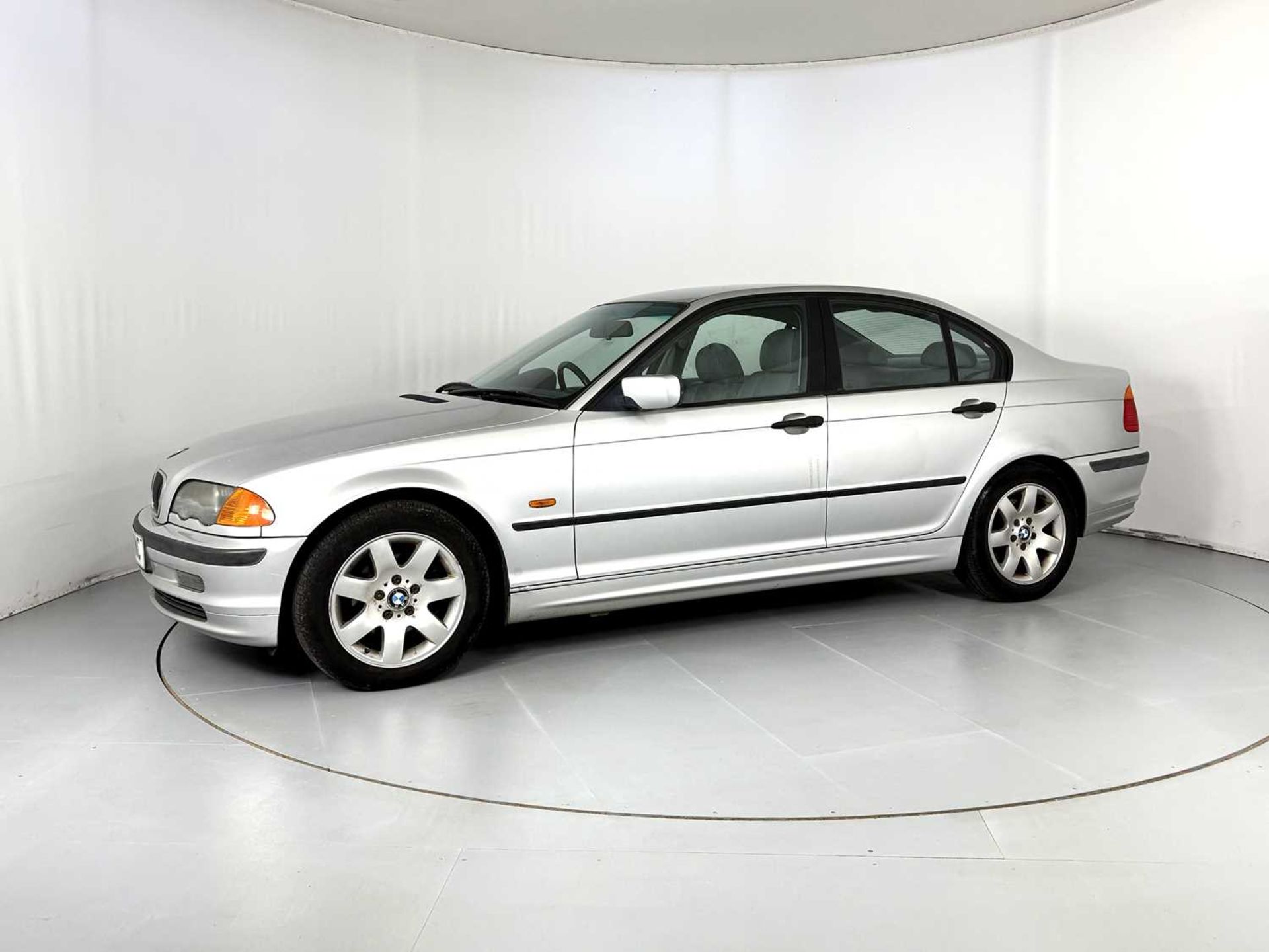 1999 BMW 318i SE - NO RESERVE - Image 4 of 35