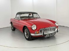1972 MG B Roadster