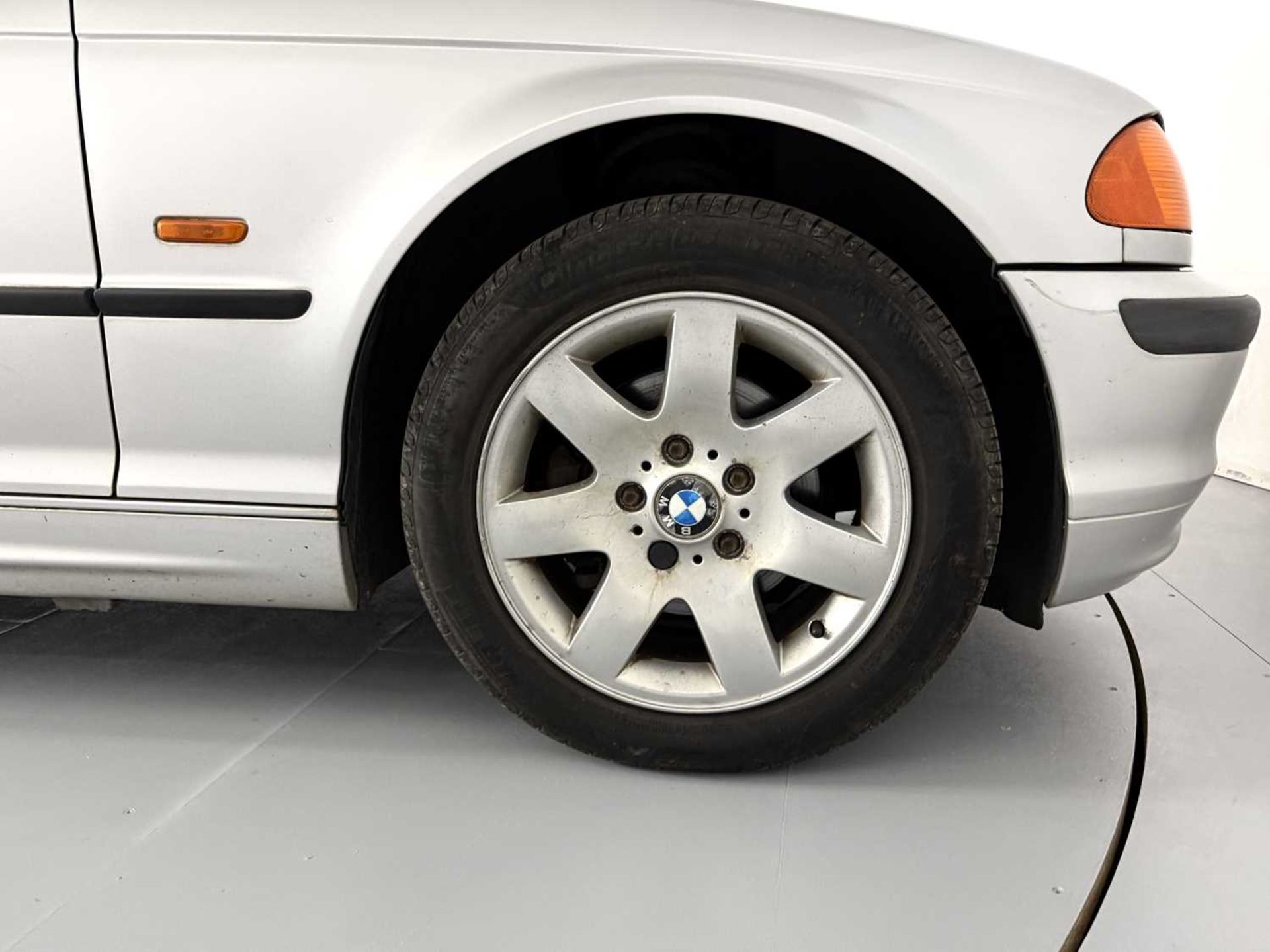 1999 BMW 318i SE - NO RESERVE - Image 14 of 35