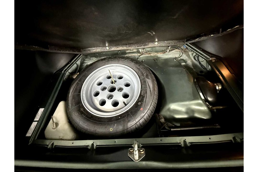 1982 Ford Capri 2.8i Amazing condition! - Image 25 of 27
