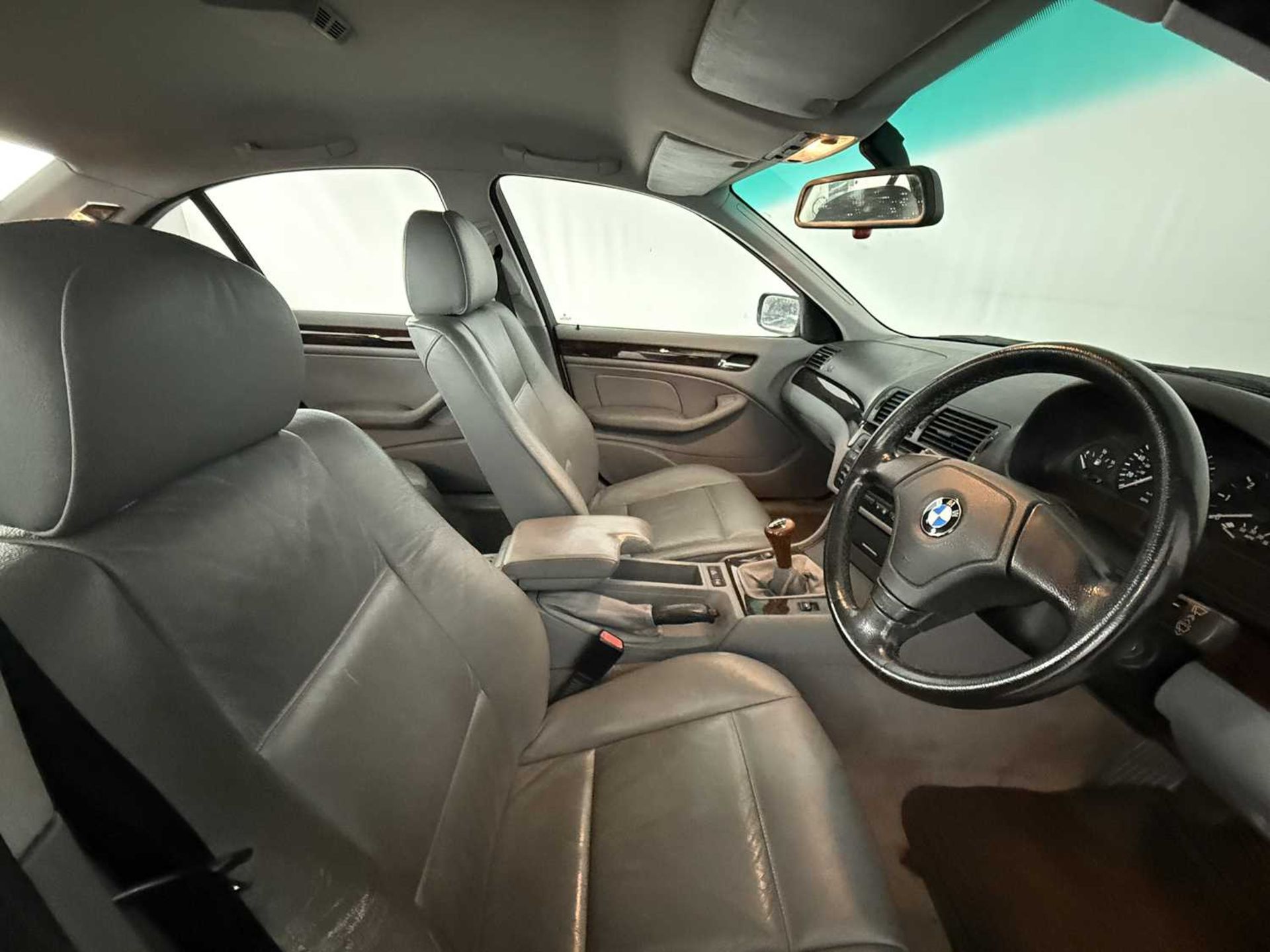 1999 BMW 318i SE - NO RESERVE - Image 18 of 35