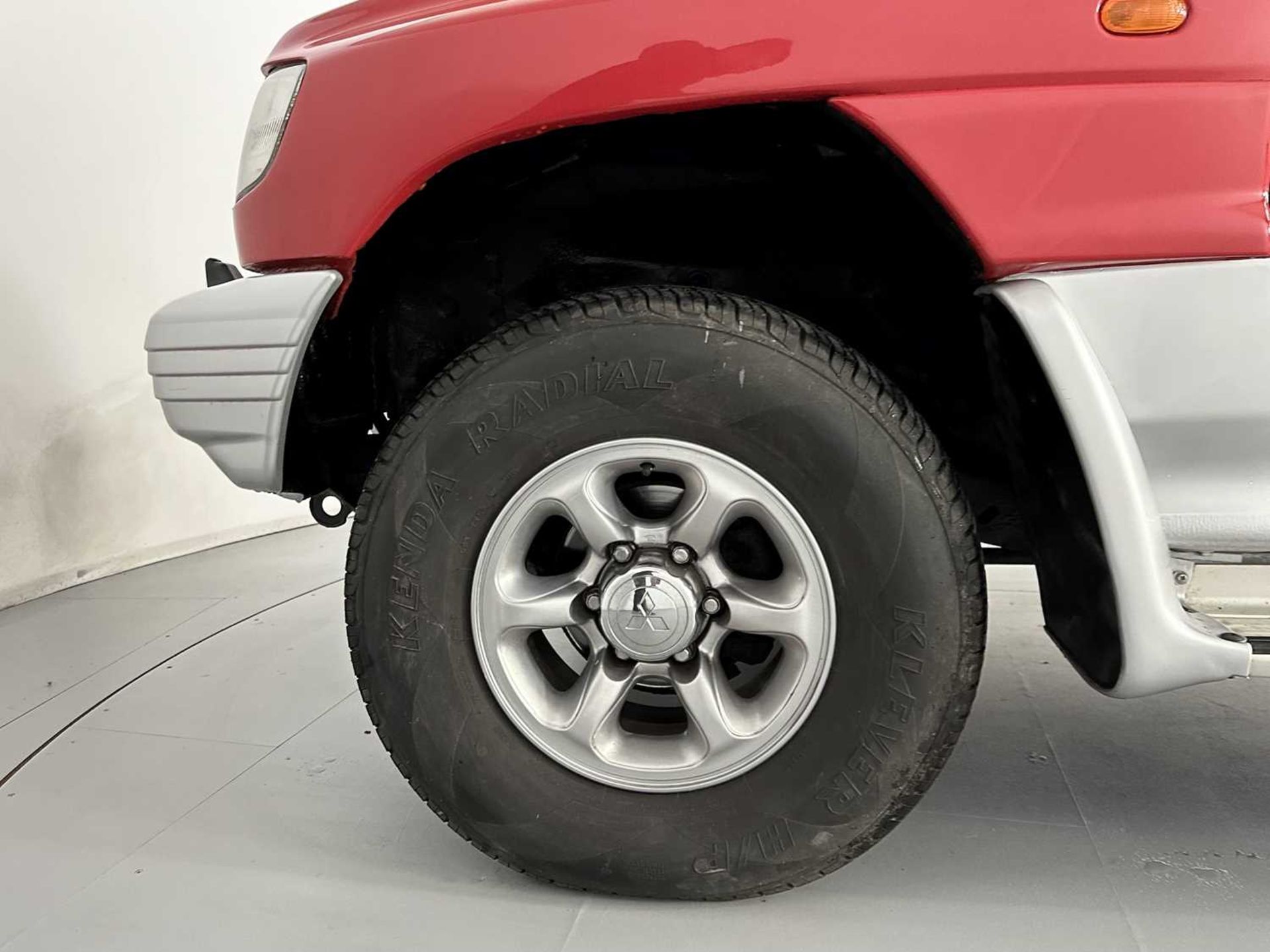 1999 Mitsubishi Shogun - Image 15 of 28