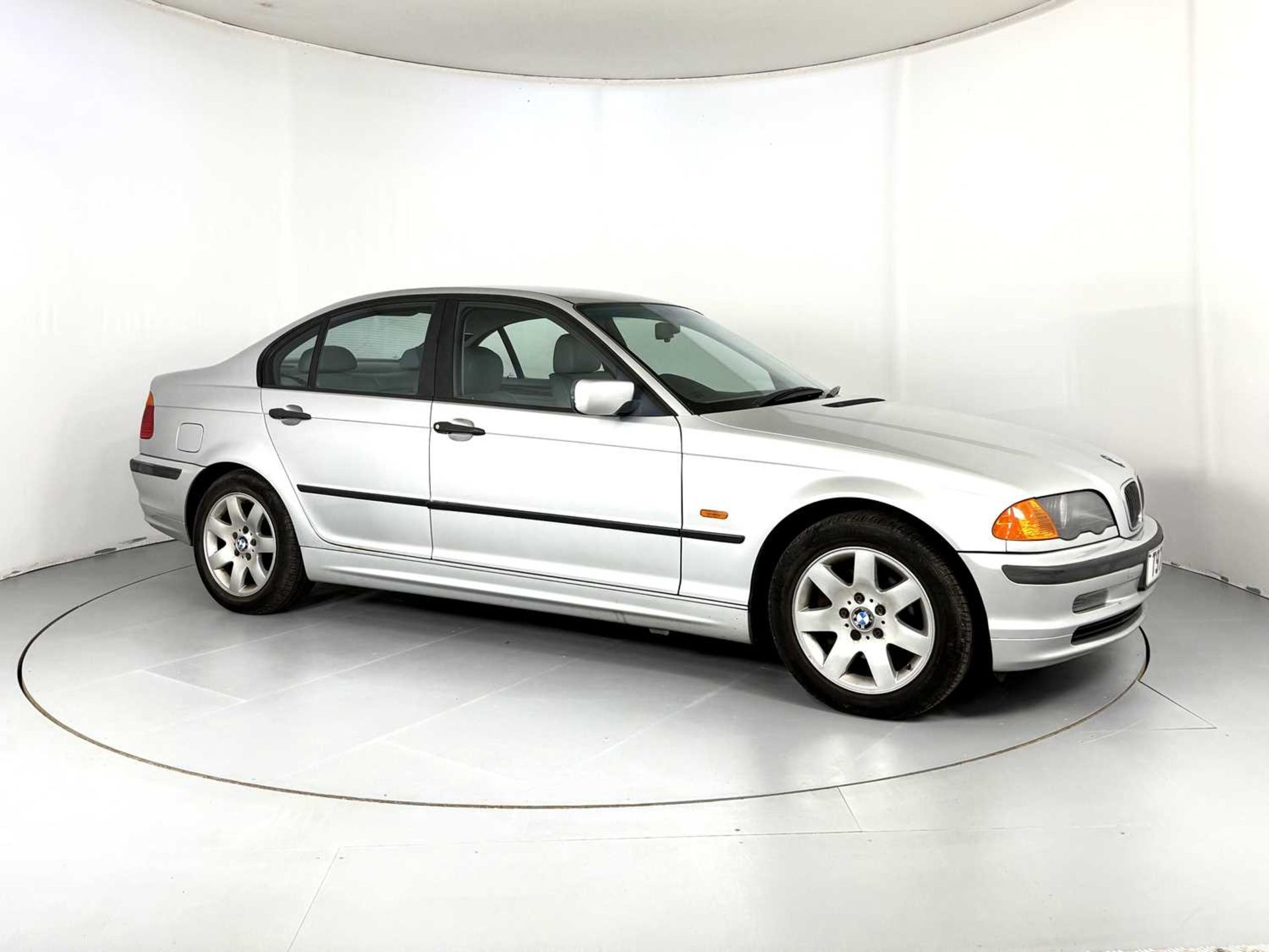 1999 BMW 318i SE - NO RESERVE - Image 12 of 35