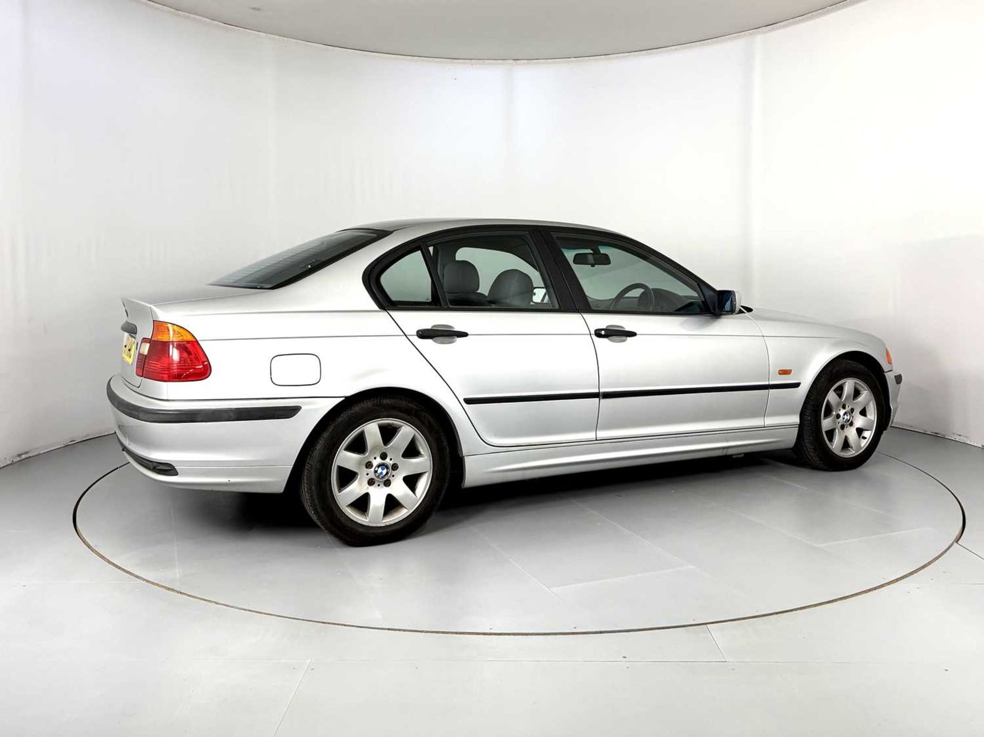 1999 BMW 318i SE - NO RESERVE - Image 10 of 35