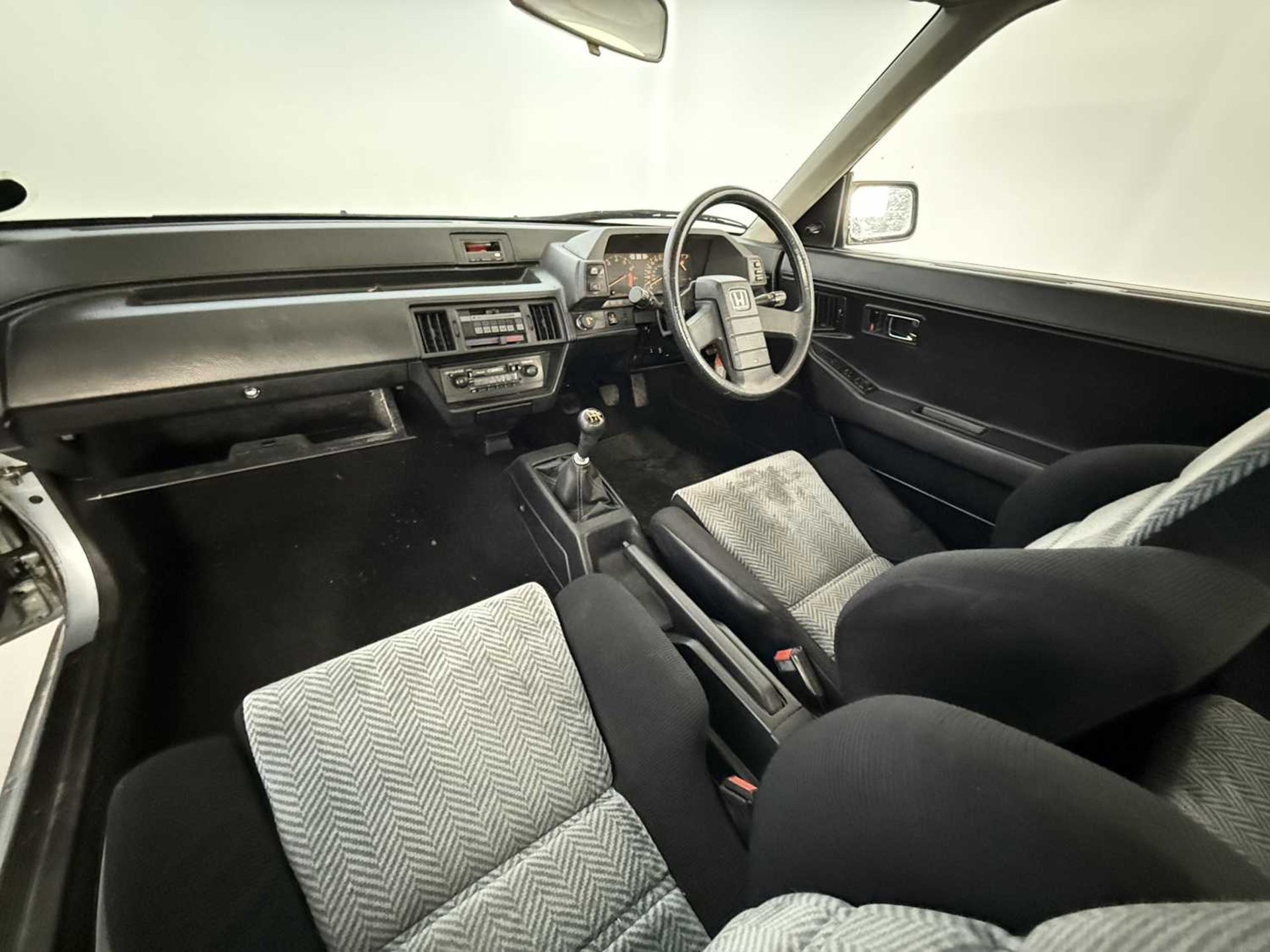 1984 Honda Prelude GXL Low mileage & 1 previous keeper  - Image 23 of 29