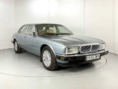 1991 Daimler 4.0