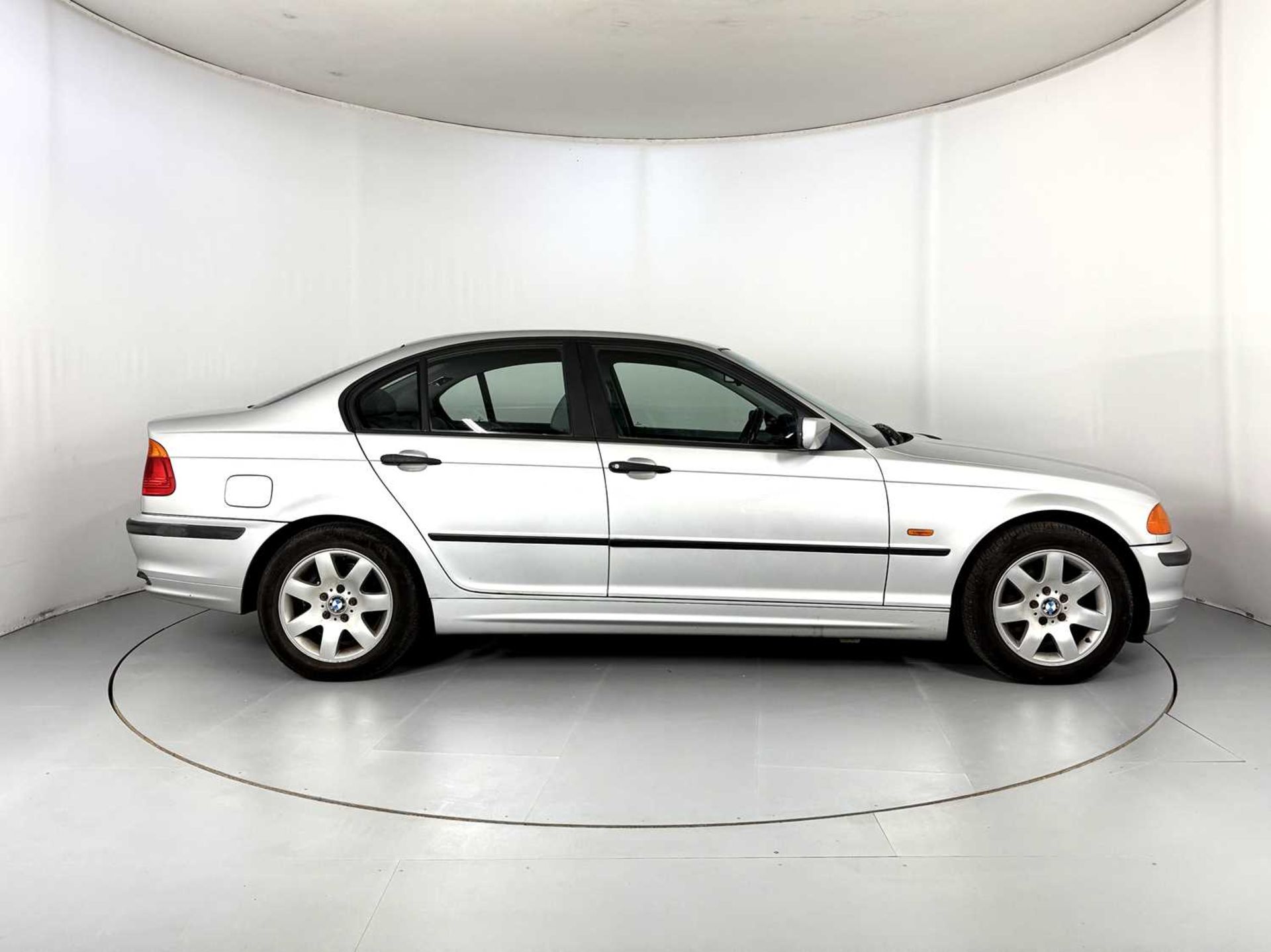 1999 BMW 318i SE - NO RESERVE - Image 11 of 35