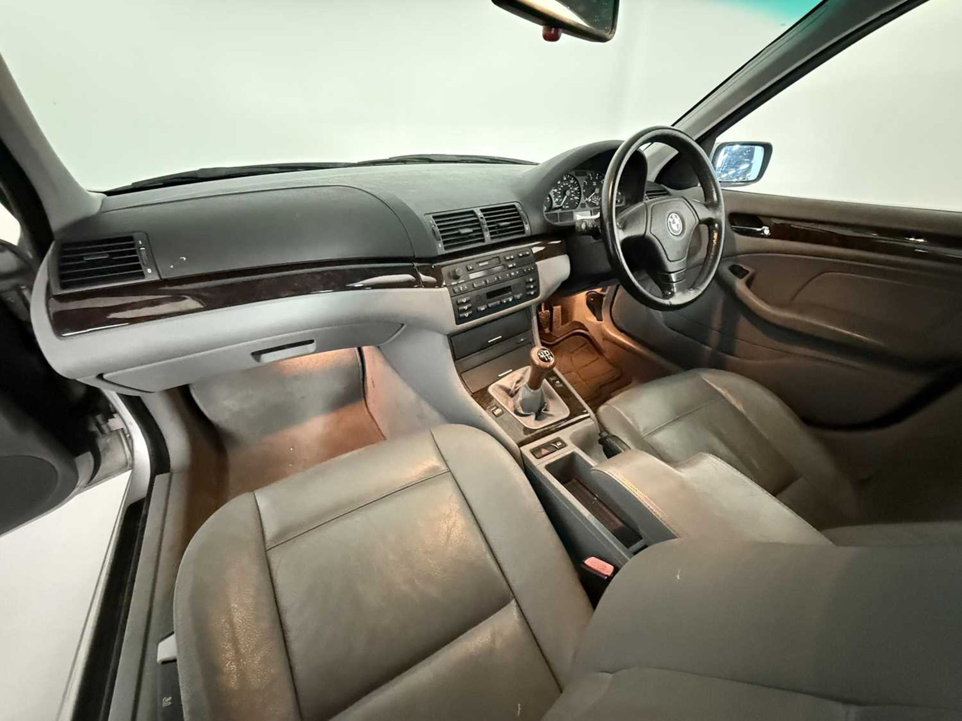 1999 BMW 318i SE - NO RESERVE - Image 28 of 35