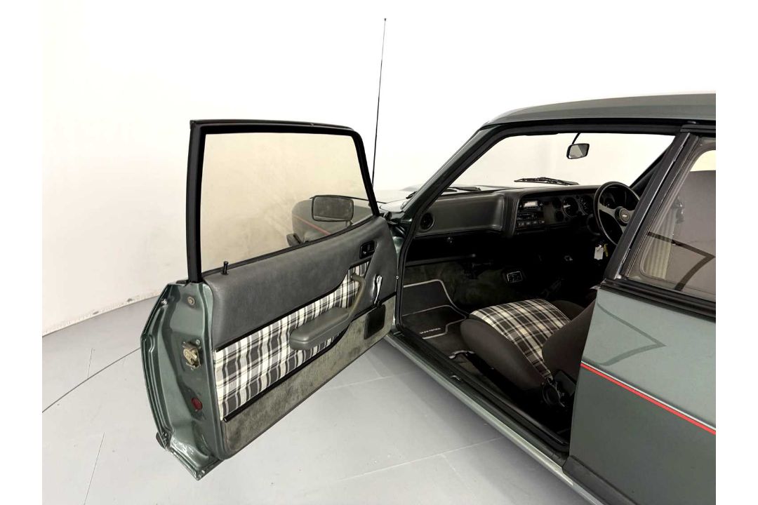 1982 Ford Capri 2.8i Amazing condition! - Image 21 of 27