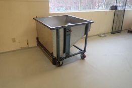 Mobile Stainless Steel Tub.