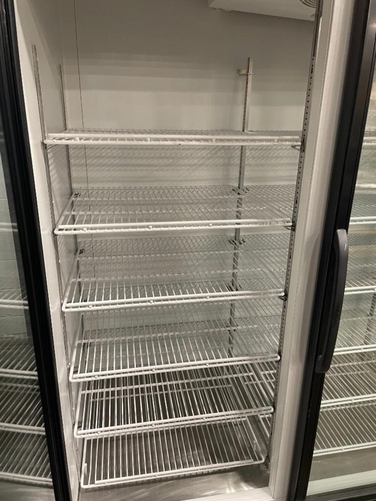 MASTER-BILT MBGRP74-HG TRIPLE GLASS DOOR COOLER - Image 9 of 12