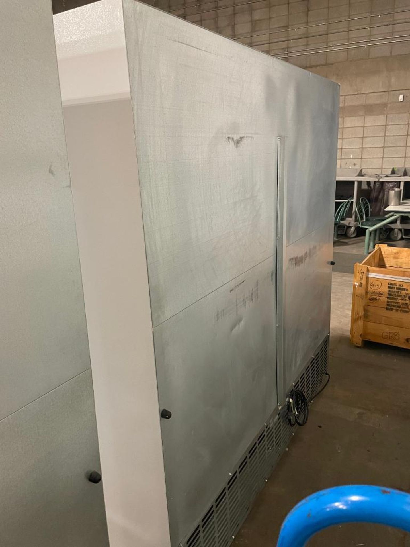 MASTER-BILT MBGRP74-HG TRIPLE GLASS DOOR COOLER - Image 11 of 12