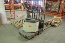 Crown PE3520-60 Electric 6,000lbs Capacity Pallet Jack- NO BATTERY.