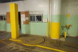 Pallet Wrapper w/Drive Up Ramp.