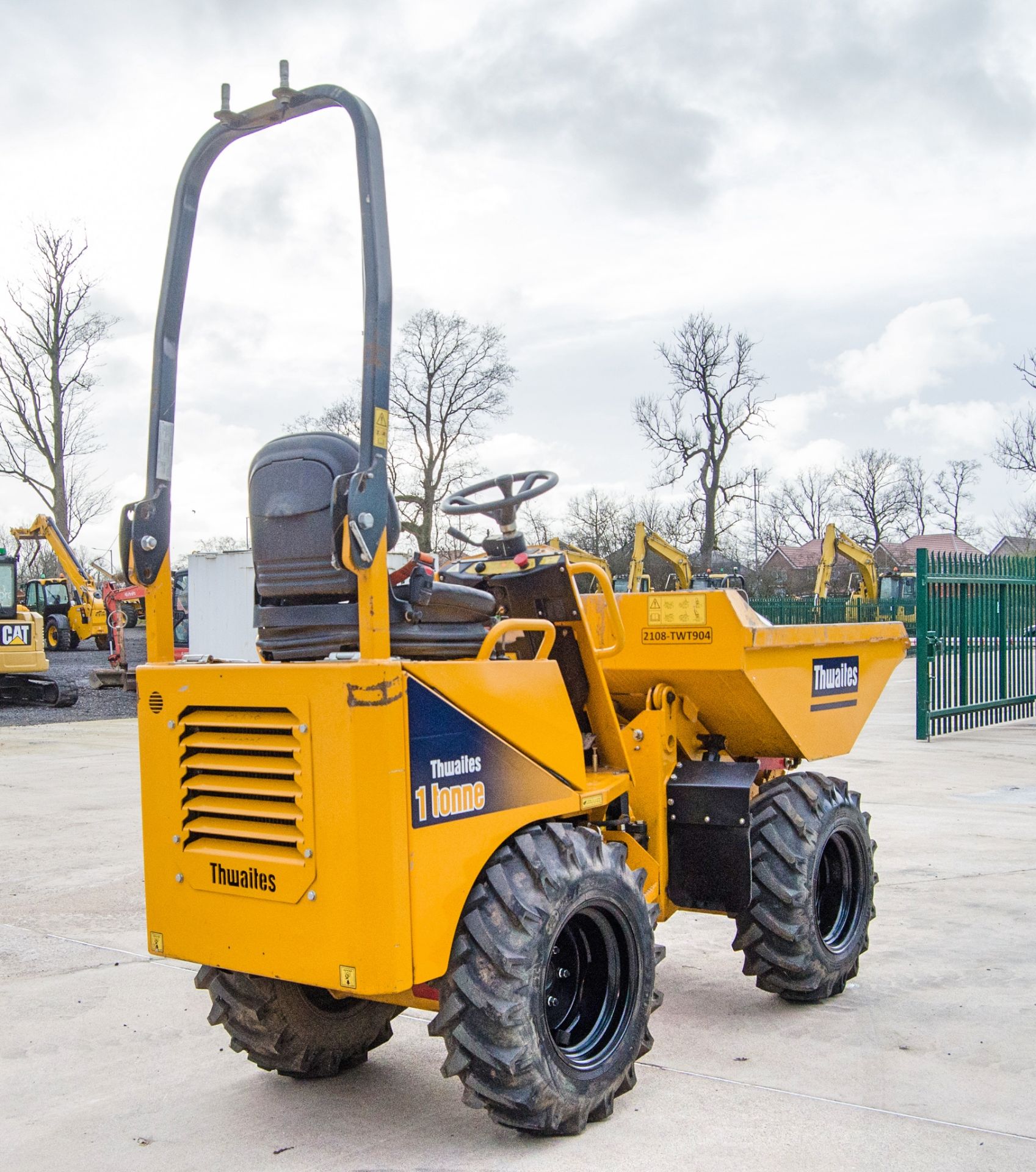 Thwaites 1 tonne Hi-tip dumper Year: 2021 S/N: 101F4618 Recorded Hours: 266 2108TWT904 - Image 3 of 21