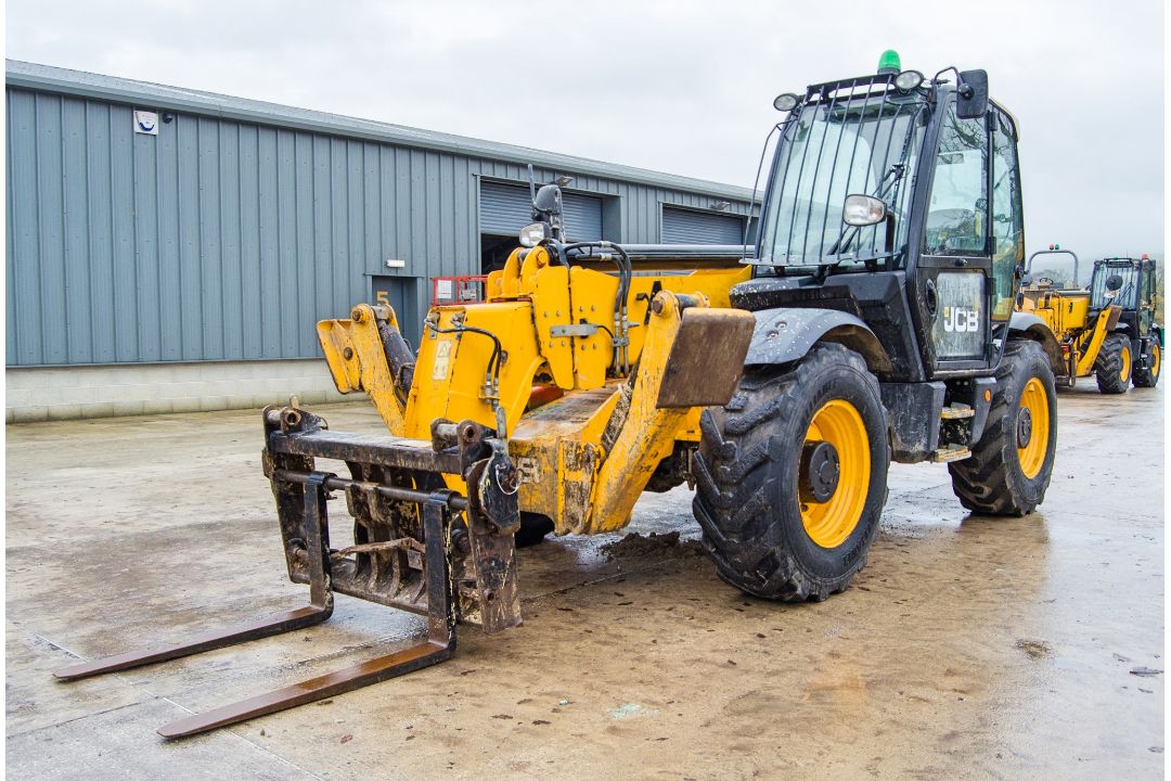 JCB 535-125 Hi-Viz 12.5 metre telescopic handler Year: 2015 S/N: 2348540 Recorded Hours: 4358 - Image 1 of 24