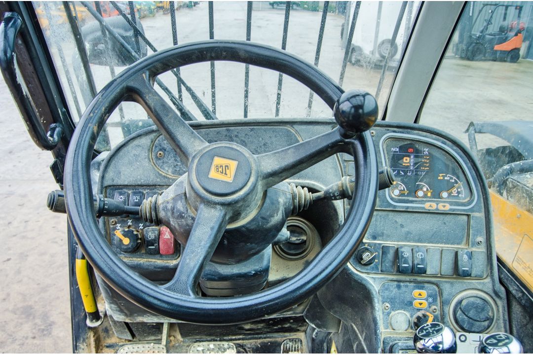 JCB 535-125 Hi-Viz 12.5 metre telescopic handler Year: 2015 S/N: 2348540 Recorded Hours: 4358 - Image 19 of 24