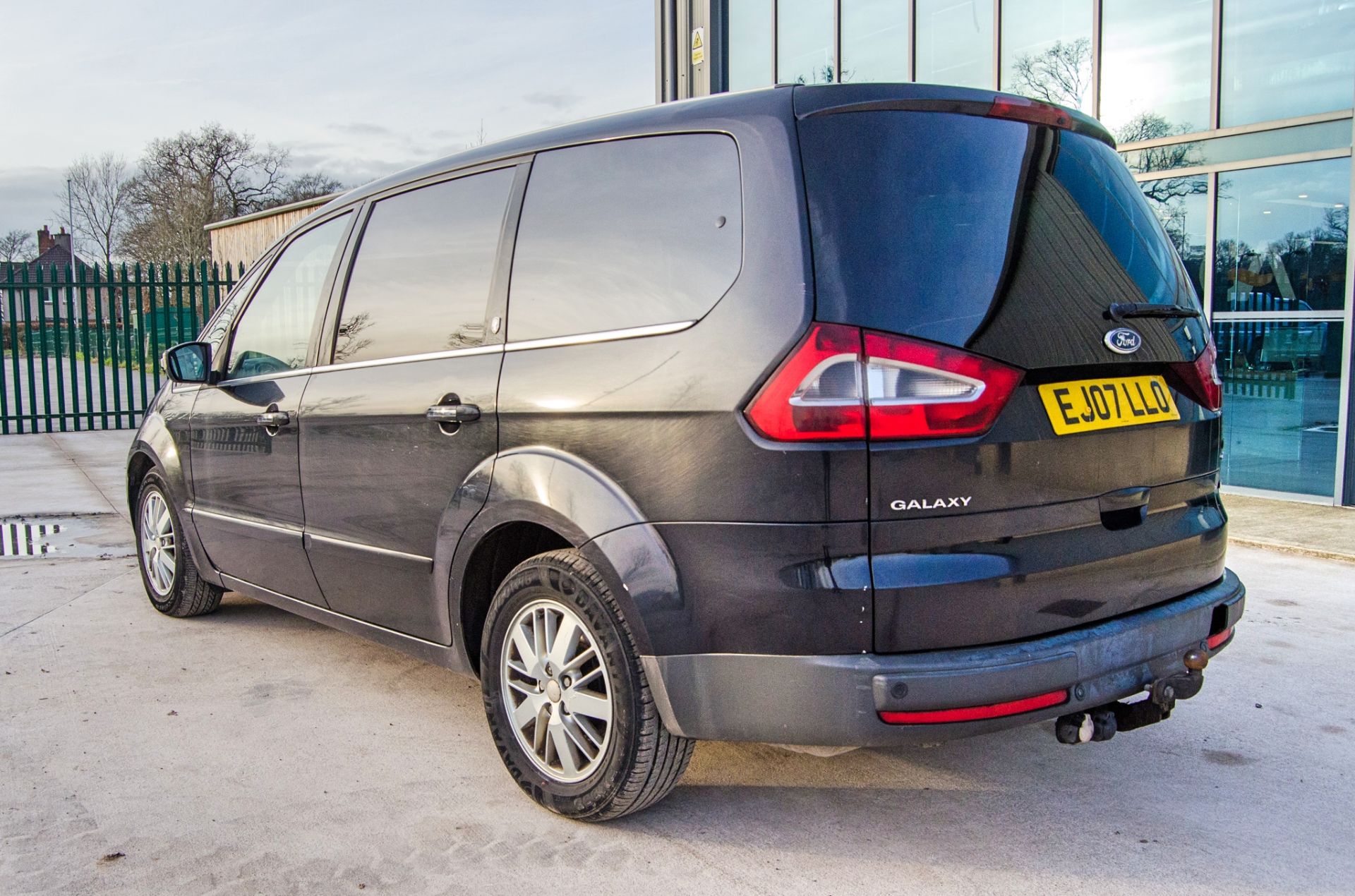 Ford Galaxy 1753cc TDCi Ghia 6 speed manual 7 seat estate car Registration Number: EJ07 LLO Date - Image 3 of 32