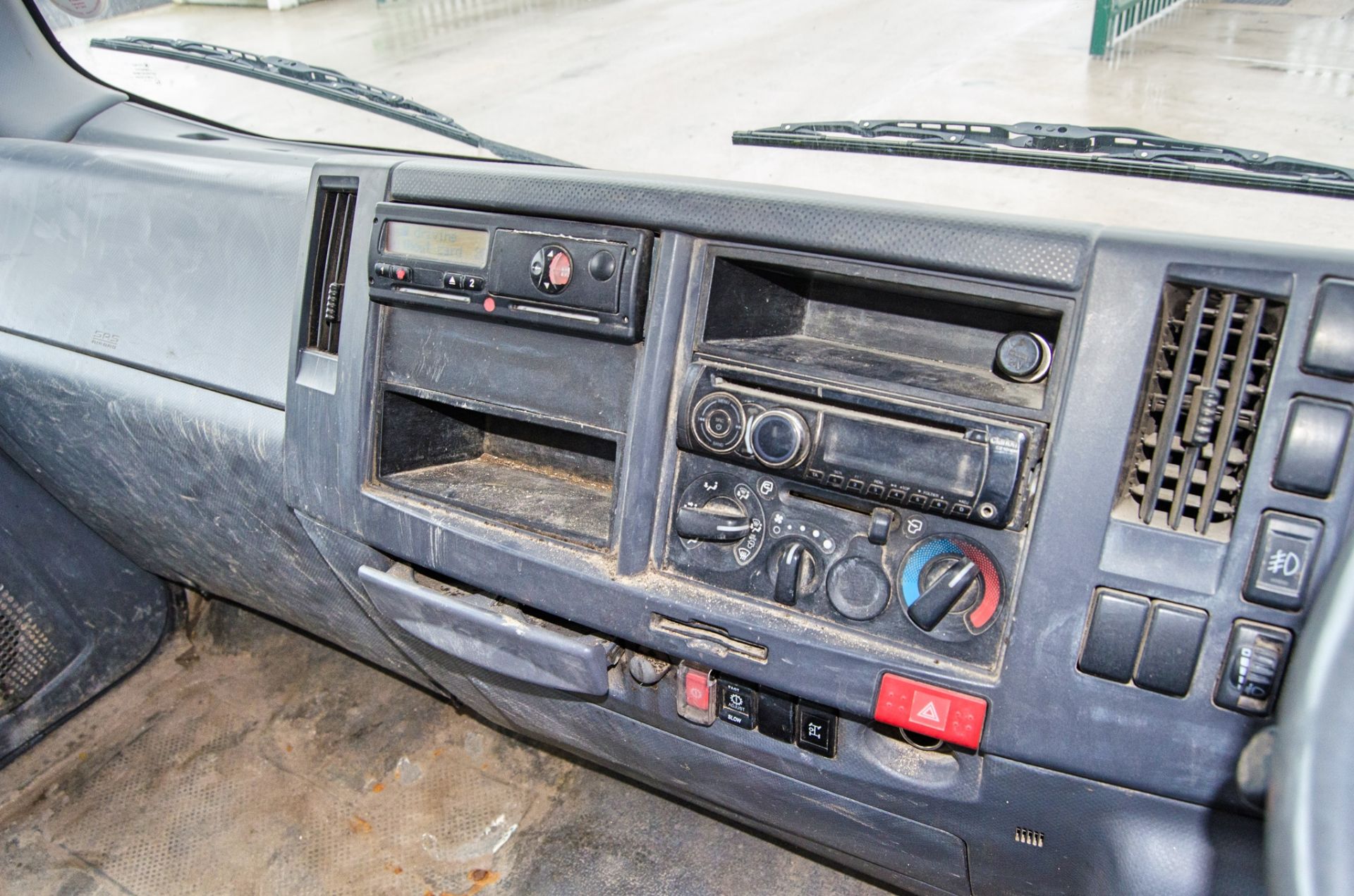 Isuzu N75.190 7.5 tonne automatic tipper lorry Registration Number: PO11 GOA Date of Registration: - Image 25 of 29