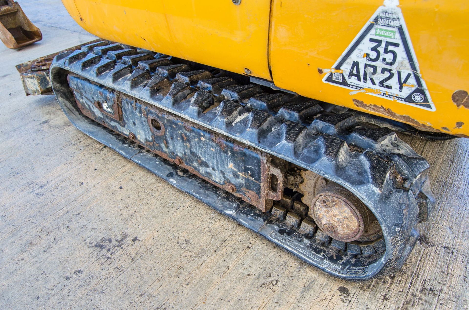 JCB 8018 CTS 1.5 tonne rubber tracked mini excavator Year: 2017 S/N: 2545640 Recorded Hours: 1679 - Image 11 of 26