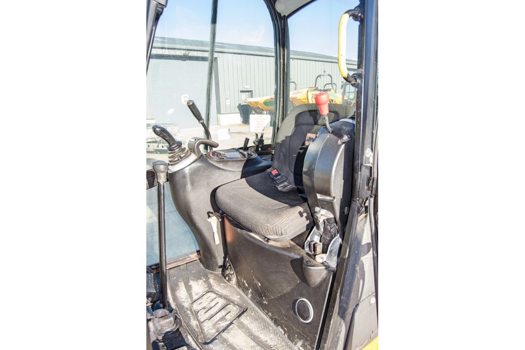 JCB 8018 CTS 1.5 tonne rubber tracked mini excavator Year: 2017 S/N: 2583619 Recorded Hours: 2700 - Image 21 of 26